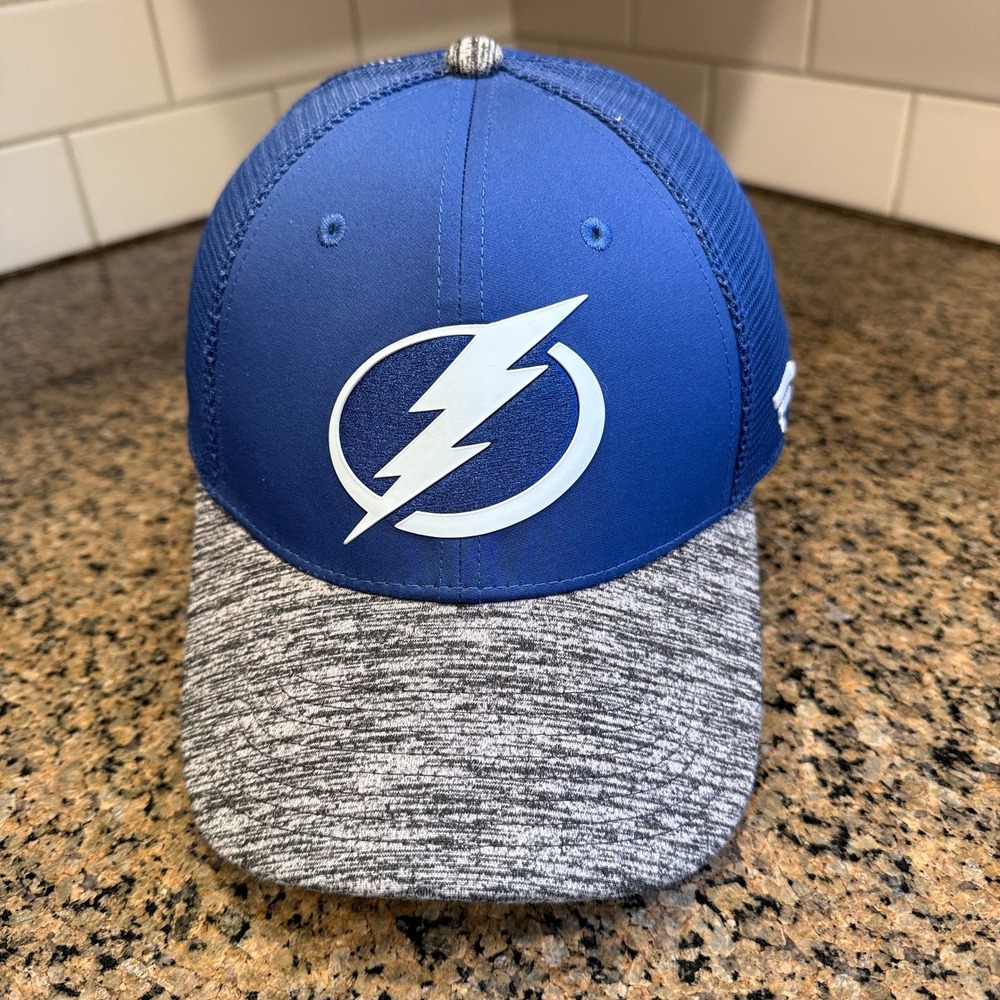 Tampa Bay‎ Lightning NHL Fanatics Authentic Pro Mesh Trucker Hat Cap Snapback